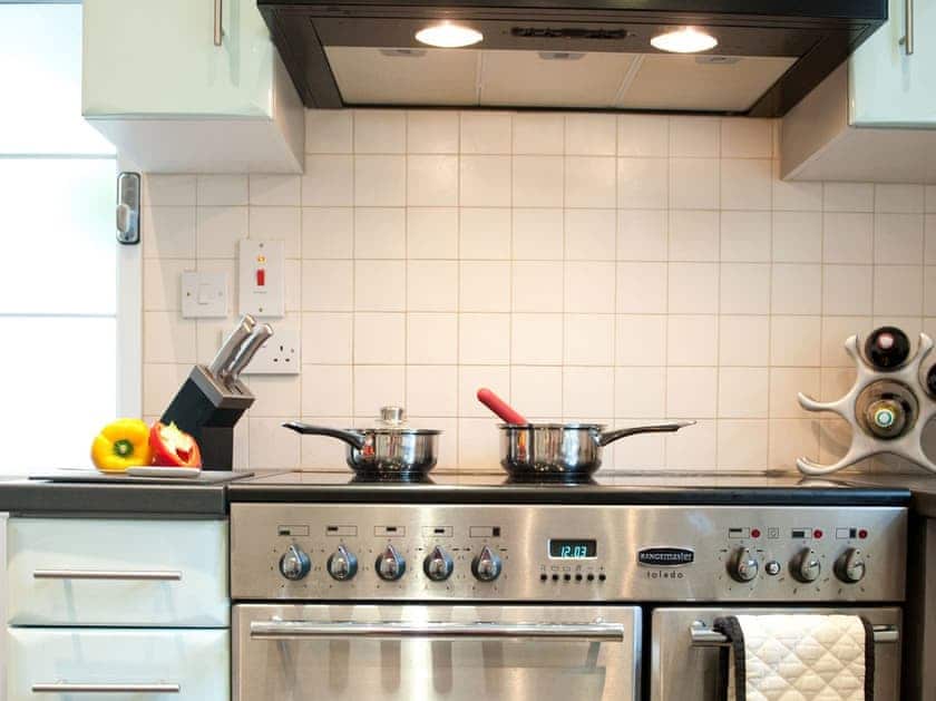 Kitchen | Tintern Abbey Cottage, Tintern