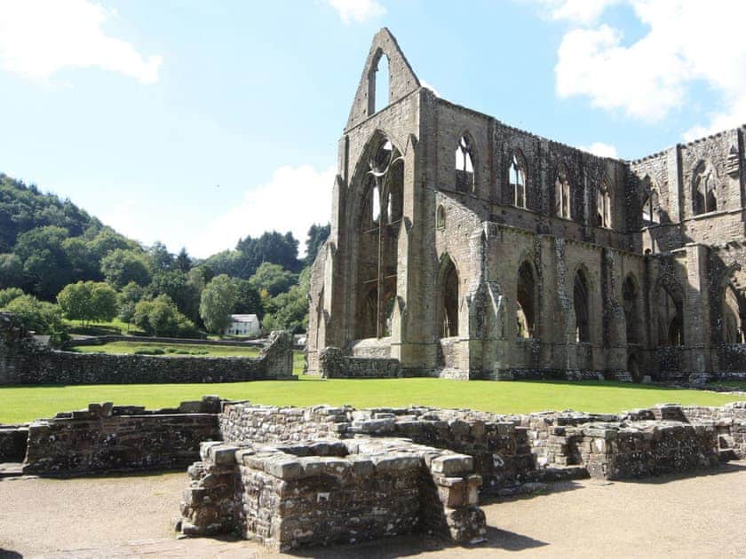 Surrounding area | Tintern Abbey Cottage, Tintern