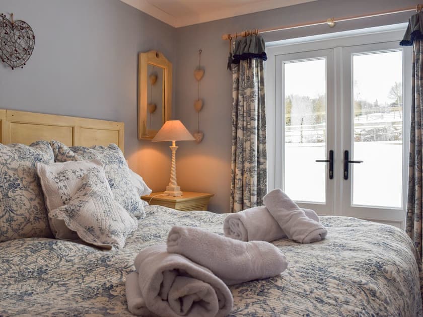 Double bedroom | Parsnip Place - Broccoli Bottom, Manton, near Oakham
