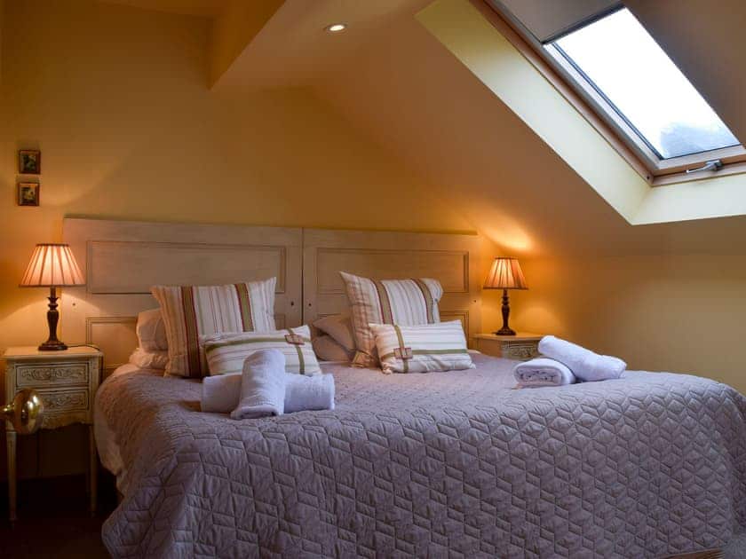 Double bedroom | Fennel Folly - Broccoli Bottom, Manton, near Oakham