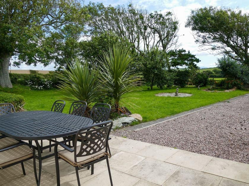 Garden | Gardd Efa, Llanfaethlu, near Holyhead