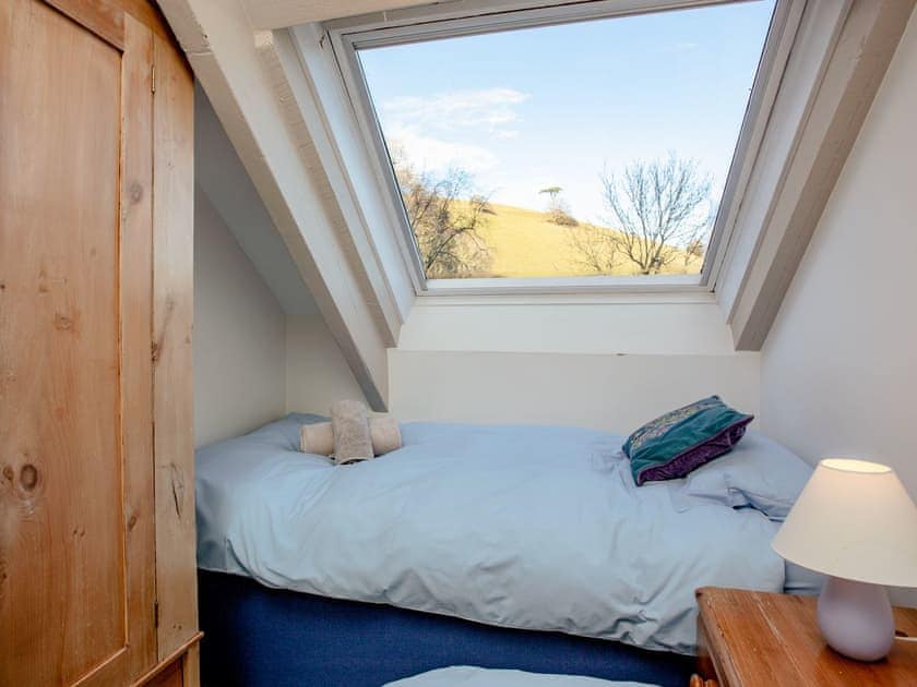 Twin bedroom | Milbourne Cottage - Tuckenhay Mill, Bow Creek, between Dartmouth and Totnes