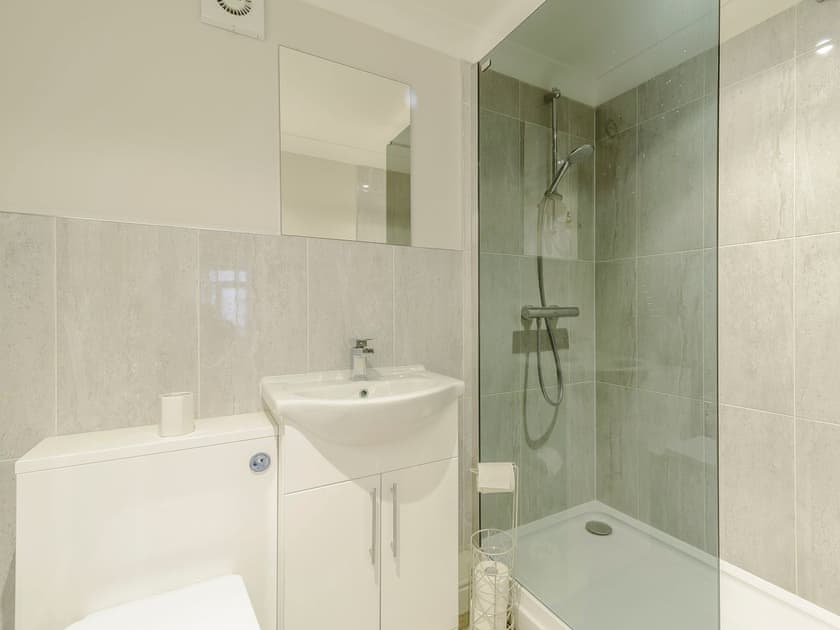 En-suite | Friars Corner, Richmond