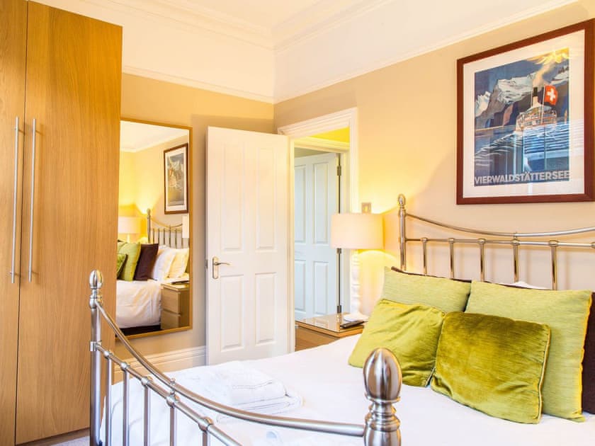 Double bedroom | Apartment 4 - Alum Chine, Westbourne, near Bournemouth