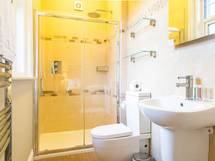 Shower room | Apartment 4 - Alum Chine, Westbourne, near Bournemouth