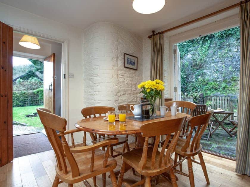 Light and airy dining space | Waterwheel - Tuckenhay Mill, Bow Creek, between Dartmouth and Totnes