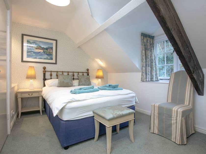 Relaxing double bedroom | Waterwheel - Tuckenhay Mill, Bow Creek, between Dartmouth and Totnes