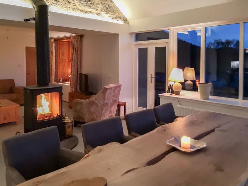Living room/dining room | Rhinabaich, Ballater
