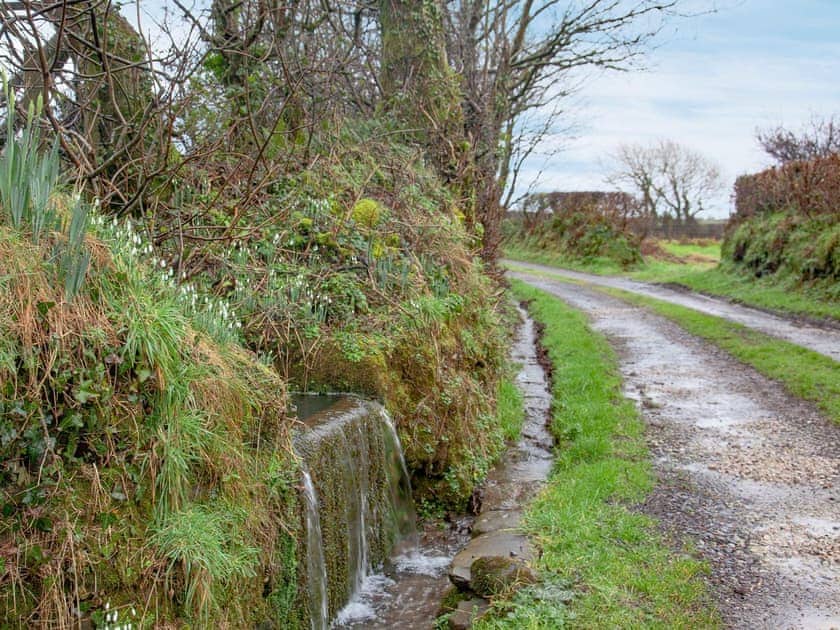 Surrounding area | The Shippen - The Threshing Barn and The Shippen, Bucks Cross, near Bideford