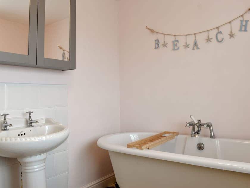 Bathroom | The Garth, Whitby