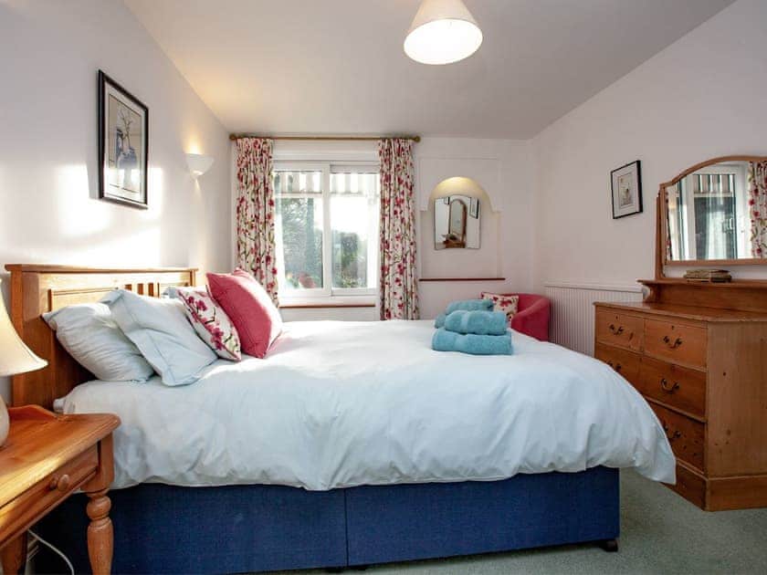 Double bedroom | Tuckenhay Mill House - Tuckenhay Mill, Bow Creek, between Dartmouth and Totnes