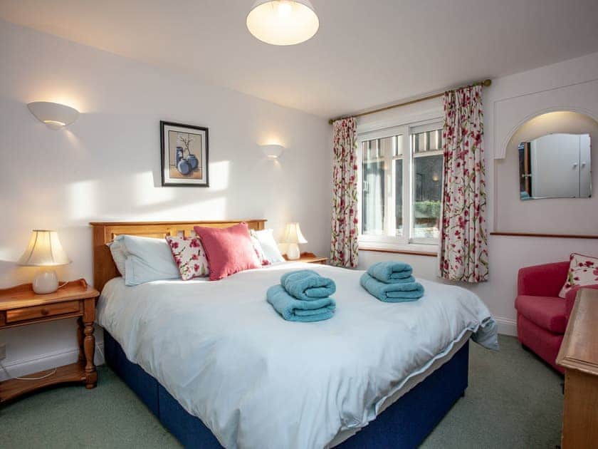 Double bedroom | Tuckenhay Mill House - Tuckenhay Mill, Bow Creek, between Dartmouth and Totnes