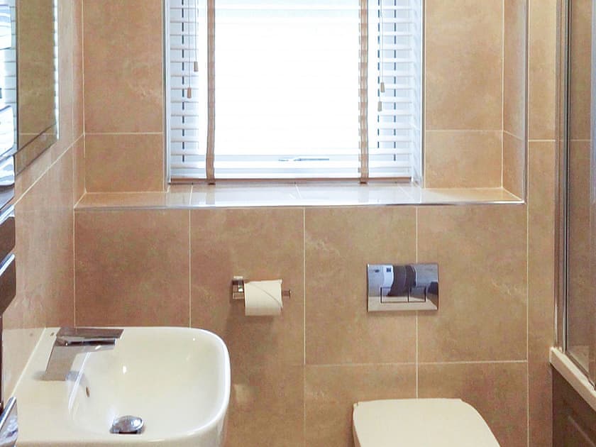 Shower room | Apartment 1 - Allt-Nan-Ros Apartments, Onich, near Fort William