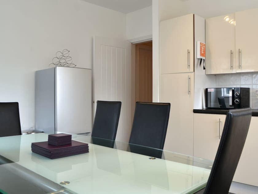 Kitchen/diner | Rosthwaite Bungalow - Rosthwaite Cottages, Windermere