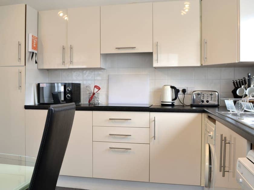 Kitchen/diner | Rosthwaite Bungalow - Rosthwaite Cottages, Windermere