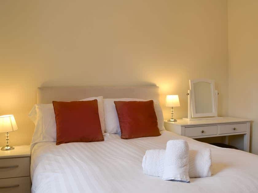 Double bedroom | Rosthwaite Bungalow - Rosthwaite Cottages, Windermere