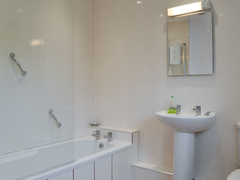 Bathroom | Ribblestones, Austwick, near Settle