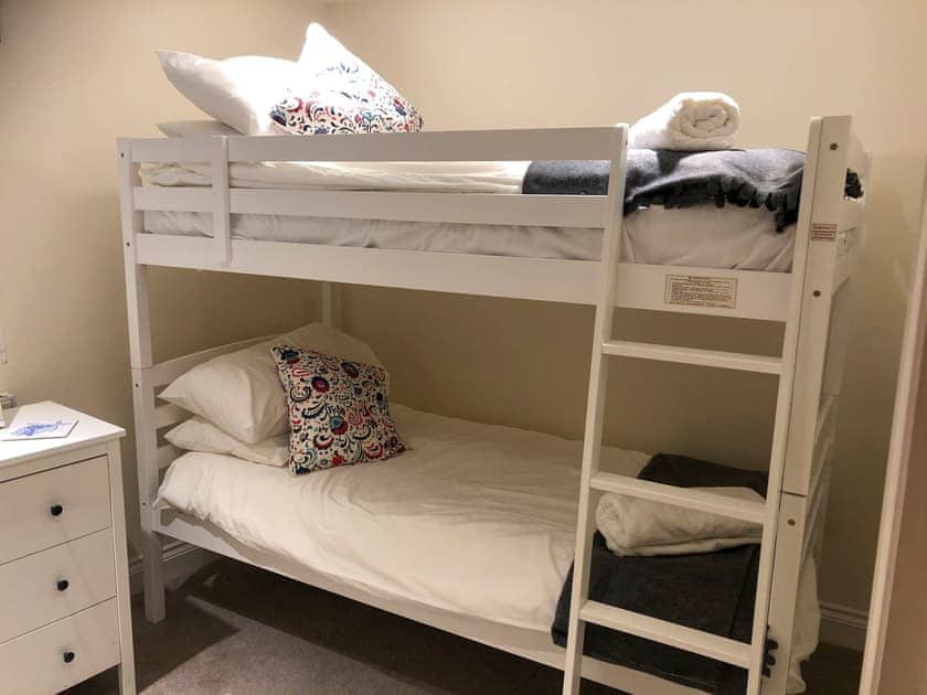 Bunk bedroom | St Marys Road, Cowes