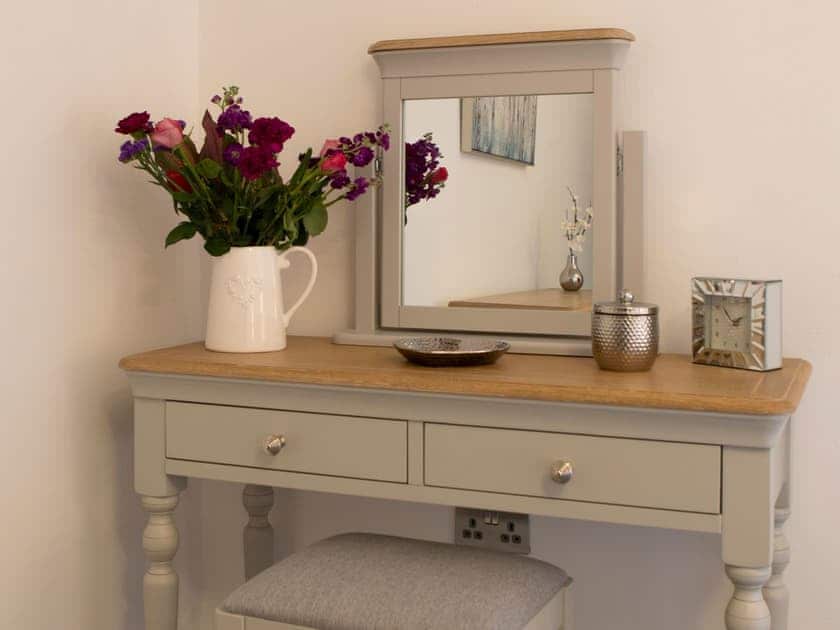 Double bedroom | Stableyard Apartment - Drumlanrig Castle, Thornhill, near Dumfries