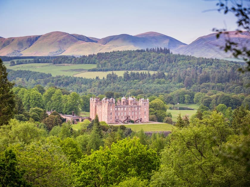 Setting | Stableyard Apartment - Drumlanrig Castle, Thornhill, near Dumfries