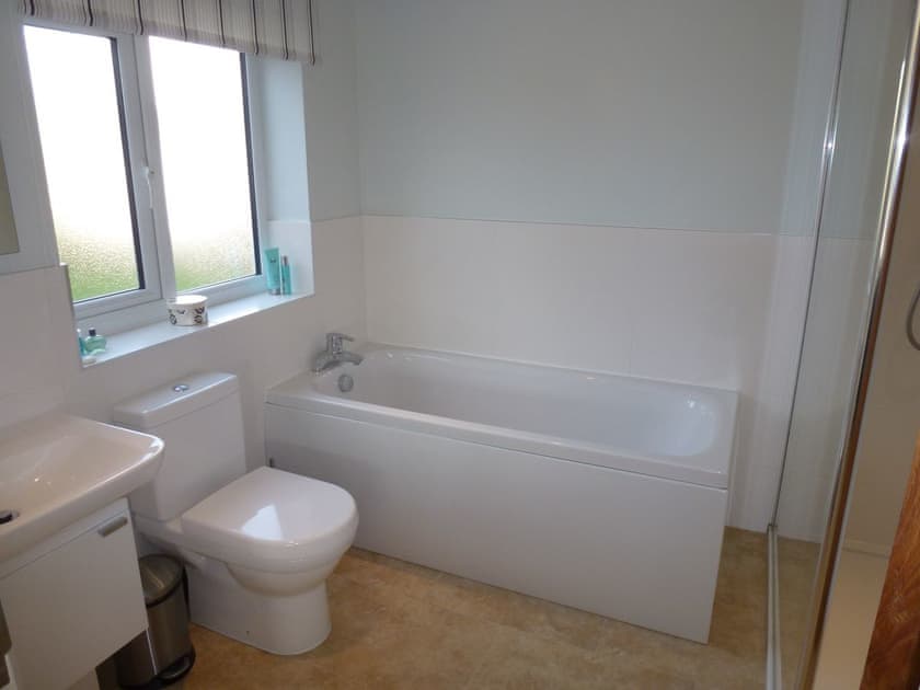 Bathroom | Manor Farm Cottage, Hampton in Arden