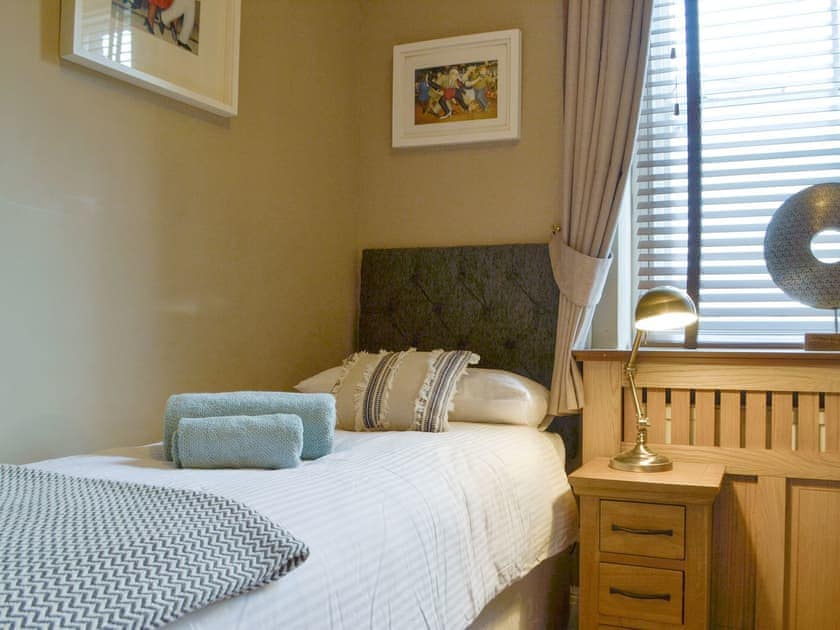 Twin bedroom | The Apartment, Brecon