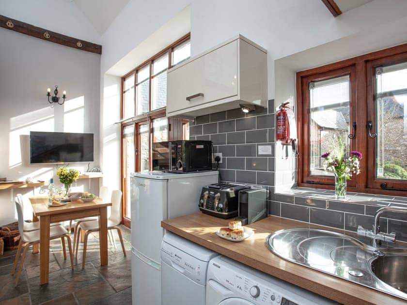 Dining Area | Swift - Newhouse Barton, Ipplepen, near Totnes
