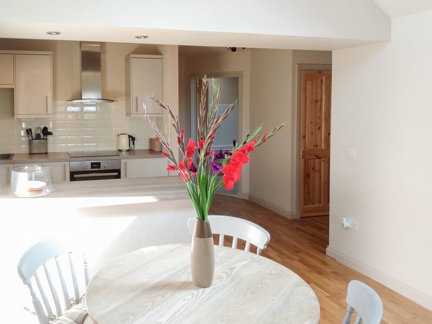 Kitchen/diner | Darnhay Milkhouse - Darnhay Cottages, Mauchline, near Ayr