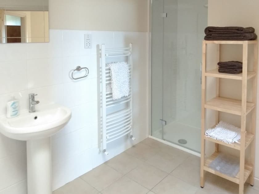 Bathroom | Darnhay Milkhouse - Darnhay Cottages, Mauchline, near Ayr