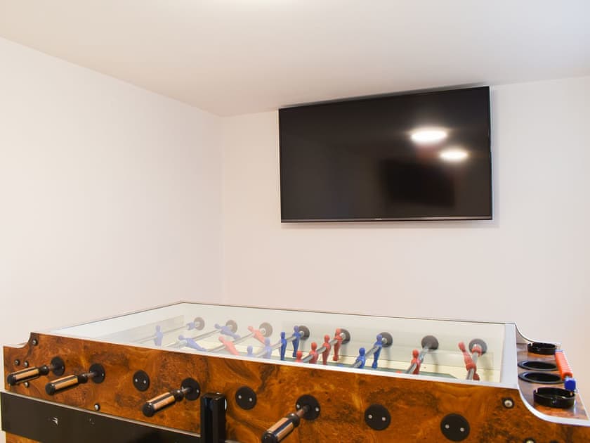 Games room | Torvean, Wareham
