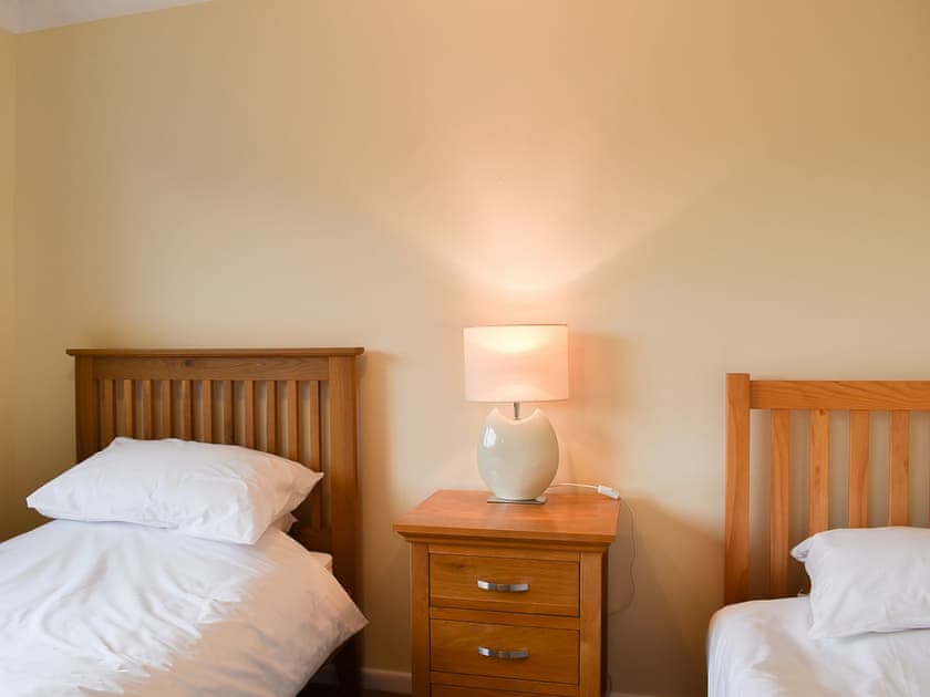 Twin bedroom | Torvean, Wareham