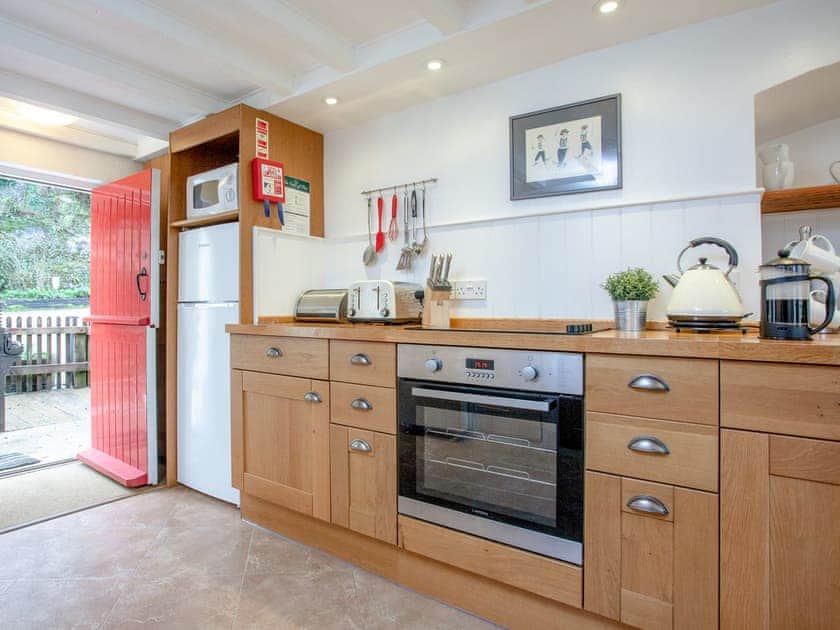 Kitchen | 3 Castle Cottage - Tuckenhay Mill, Bow Creek, between Dartmouth and Totnes