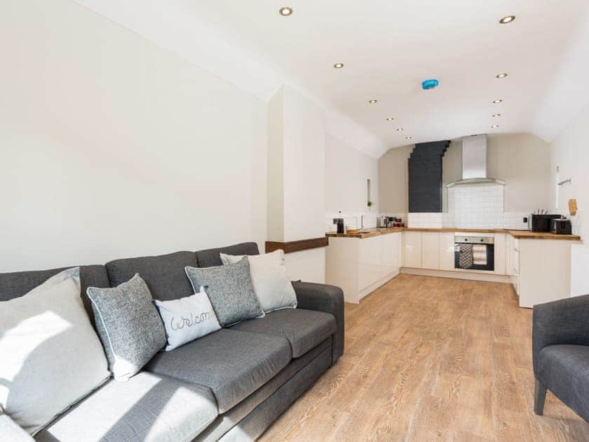 Open plan living space | 1 Monkbar Mews - City Apartments, York