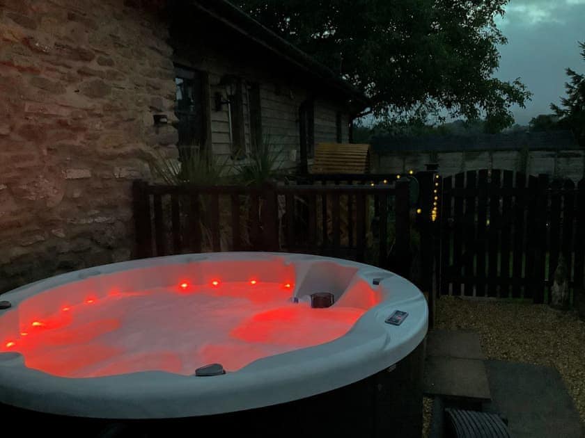 Hot tub | The Barn, Neenton, near Bridgnorth