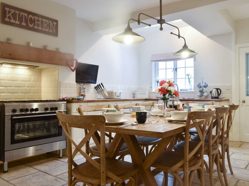 Kitchen/diner | Whitby Townhouse, Whitby