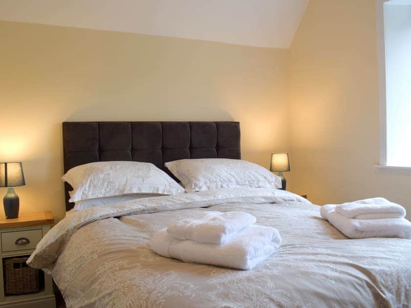 Double bedroom | Llantysilio Lodge, Llangollen
