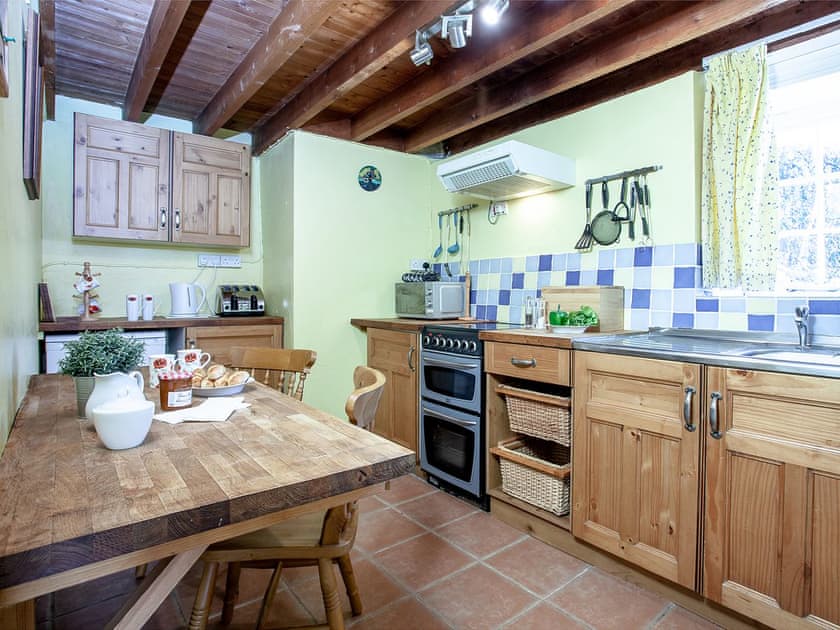 Kitchen/diner | Bowjy Cottage, Cubert, Newquay