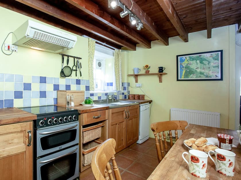 Kitchen/diner | Bowjy Cottage, Cubert, Newquay
