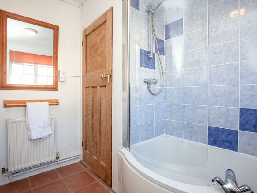 Bathroom | Bowjy Cottage, Cubert, Newquay