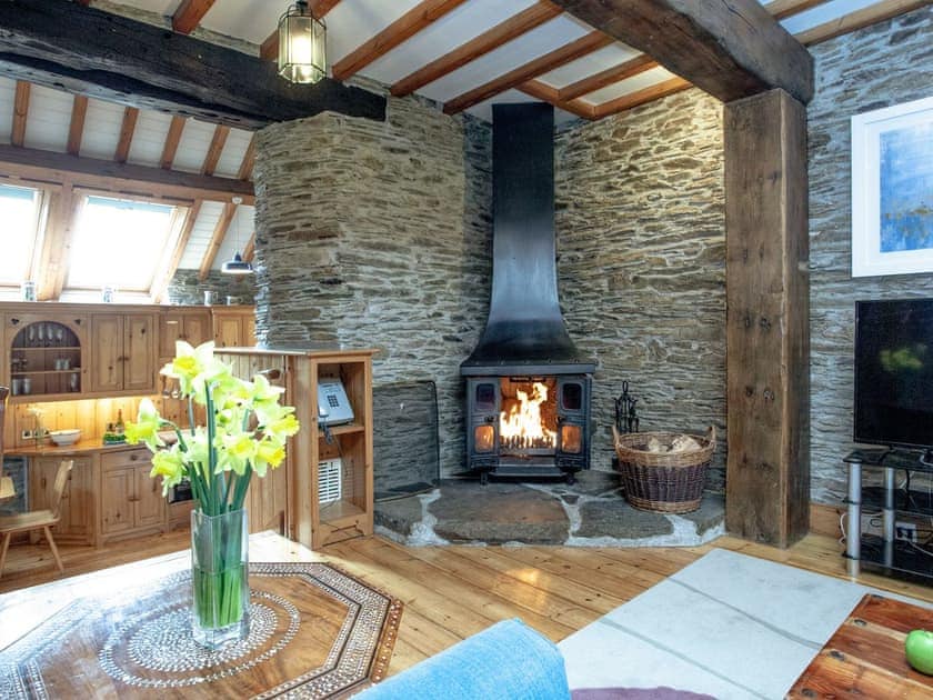 Living room | Edgecombe Barn - Tuckenhay Mill, Bow Creek, between Dartmouth and Totnes