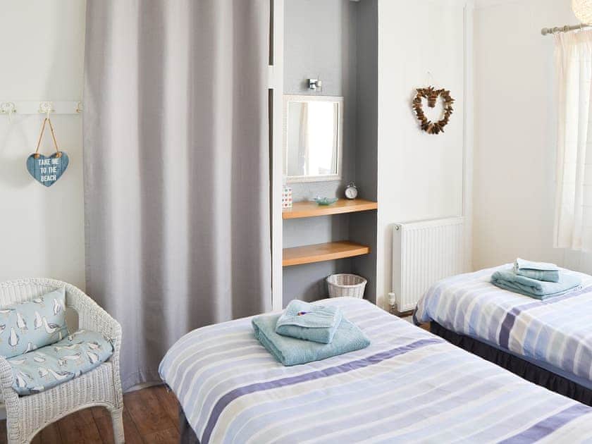 Twin bedroom | Cottage By The Sea, Bacton, near North Walsham