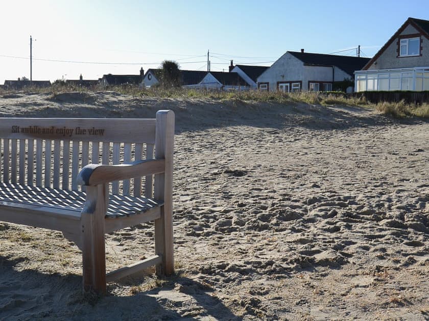 Surrounding area | Cottage By The Sea, Bacton, near North Walsham