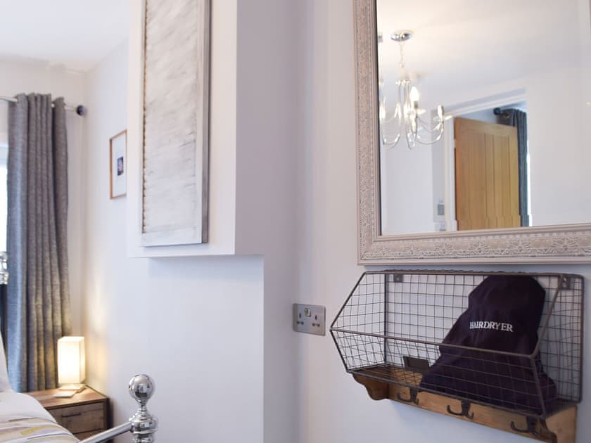 Double bedroom | Ravens Walk Apartment, West Cross