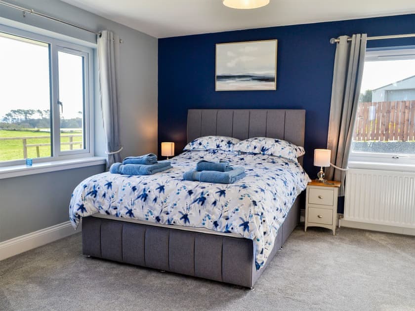 Double bedroom | Dinduff Lodge - Dinduff Lodge and Quarter Acre House, Low Dinduff, near Stranraer