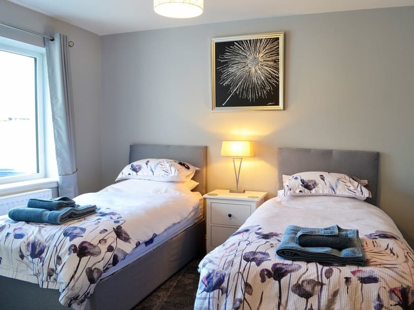 Twin bedroom | Dinduff Lodge - Dinduff Lodge and Quarter Acre House, Low Dinduff, near Stranraer