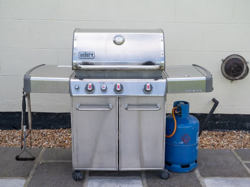 Outdoor eating area | The Hind House, Cottam, near Driffield