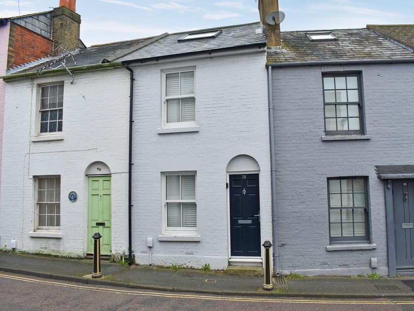 Exterior | St Marys Road, Cowes