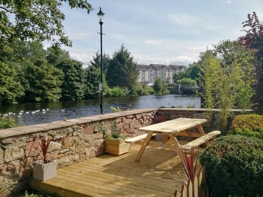 Sitting-out-area | Riverside View, Nairn