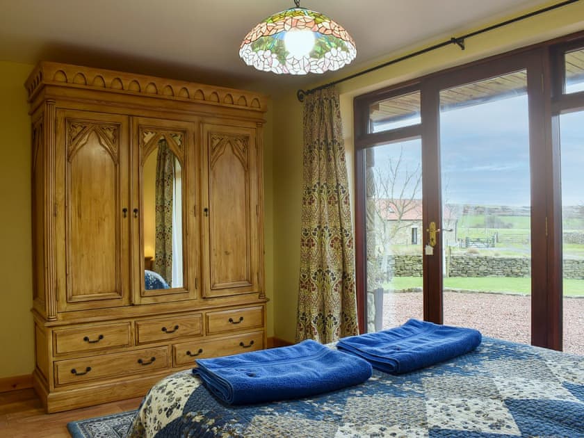 Double bedroom | Curlew Cottage, Lealholm near Whitby