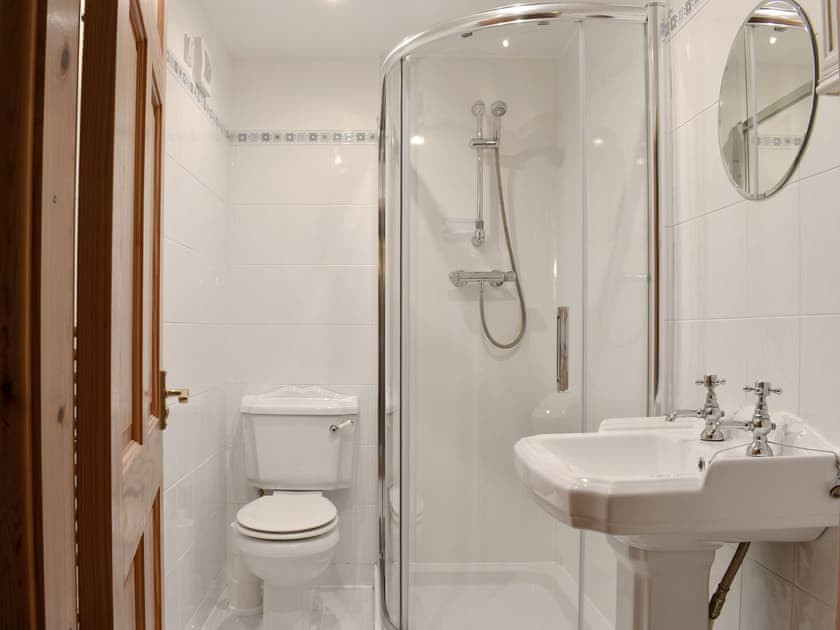 Shower room | Peewit Cottage, Lealholm near Whitby